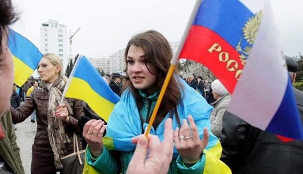 Стало известно, сколько украинцев сегодня проживают в России 