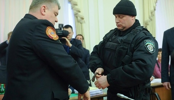 Скандального главу ГСЧС восстановили в должности решением суда Скандального главу ГСЧС восстановили в должности решением суда