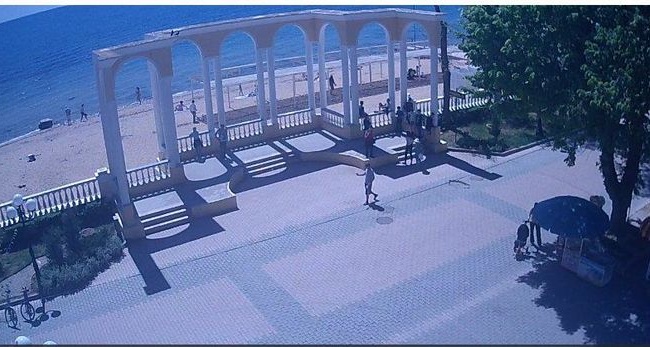 «Толпы туристов уже на месте»: в сети обсудили новые фото из Крыма «Толпы туристов уже на месте»: в сети обсудили новые фото из Крыма