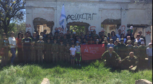 «Готовились взять Рейхстаг»: сеть взорвало показательное фото из Крыма 