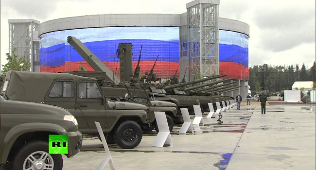 Модернизация старой техникой СССР: Путин рекордно сократил финансирование на оборону
