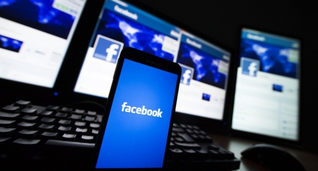 Пользование соцсетью Facebook может стать платным 