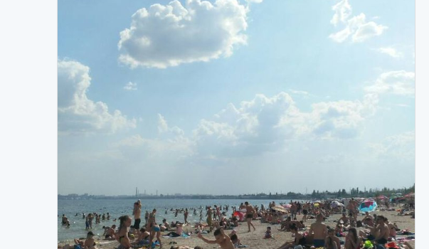 Никогда такого не было: в Интернете сравнили пляжи в Крыму и Одессе 