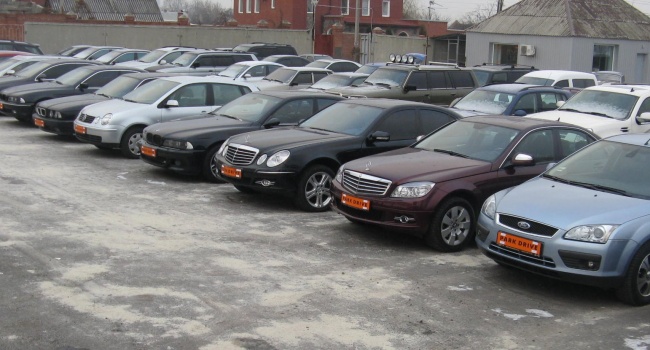 В Украине на 85% выросли продажи автомобилей с пробегом