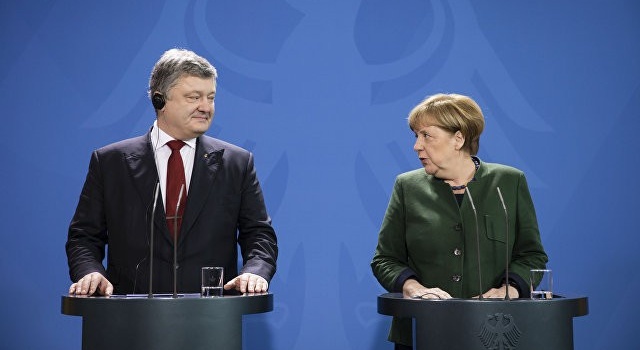 В России увидели символичность в поездке Порошенко в Германию 9 мая В России увидели символичность в поездке Порошенко в Германию 9 мая