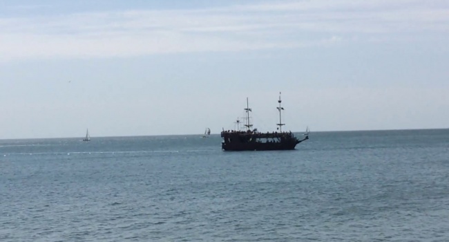 Российские пограничники задержали моряков, пропавших в Азовском море 
