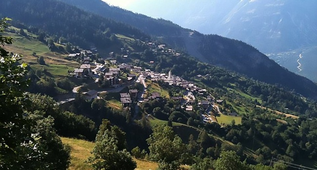 Новым жителям деревни в Швейцарии дают 70 тысяч долларов