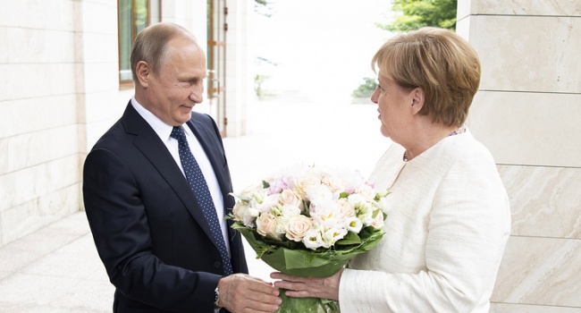 «Я почему злая была? Потому что Путин цветы не дарил», - в сети обсудили Меркель и Путина
