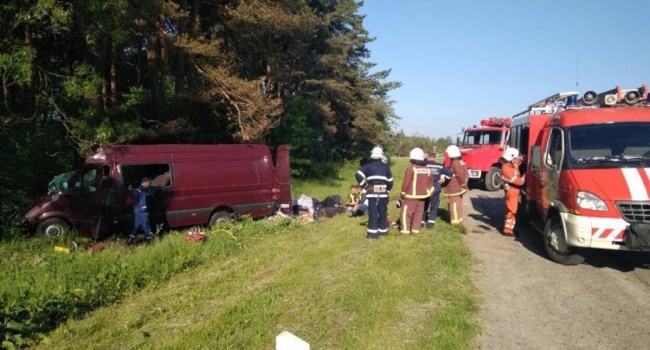 6 человек стали жертвами жуткой аварии во Львовской области 
