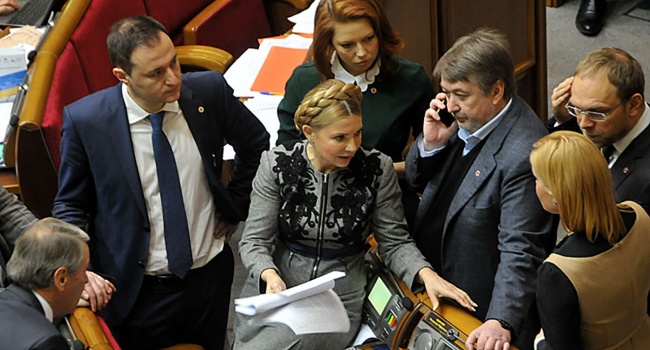 Политолог: в штабе Тимошенко уже готовы к зарабатыванию денег технологи Путина