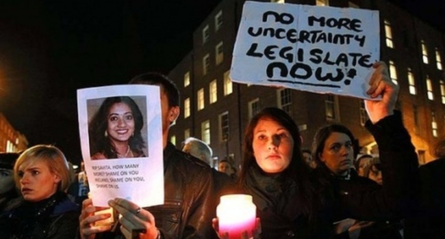 В Ирландии поддержали легализацию абортов 