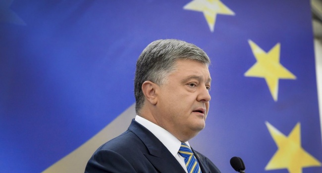 Журналист: при всей критике Порошенко, ключевая его заслуга – ему удалось сохранить Украину