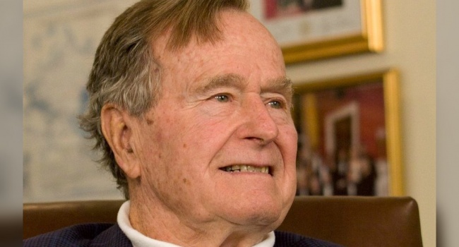 Буш-старший снова госпитализирован