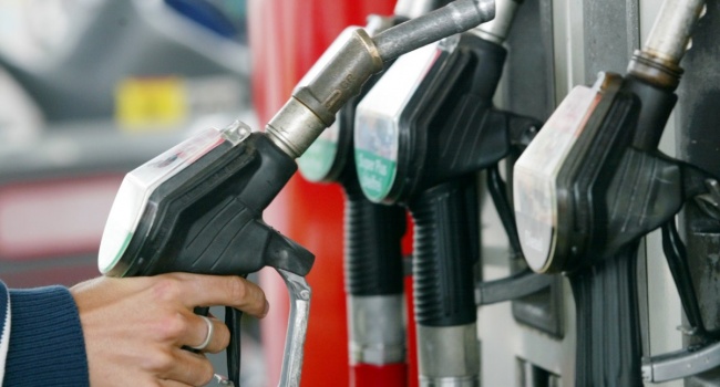 Эксперт пояснил причины подорожания бензина в Украине