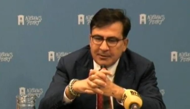 Саакашвили хочет добиться санкций против Порошенко 