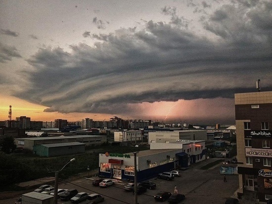Это уже апокалипсис? На российский город обрушился ураган невиданной силы