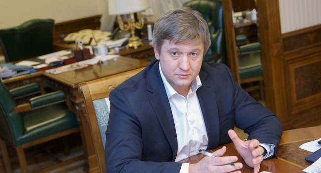 Банкір: звільнення Данилюка – це помста депутатів за закон про Антикорупційний суд Банкір: звільнення Данилюка – це помста депутатів за закон про Антикорупційний суд