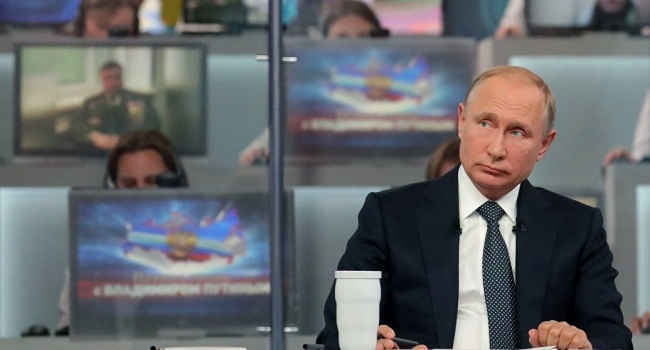 Корреспондент: «Во время «Прямой линии» пользователи ругали Путина самыми последними словами»