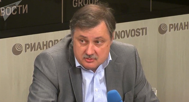 Политолог из РФ: Не Россия была исключена из «Большой восьмерки», а все они, семь государств, прекратили членство в G7