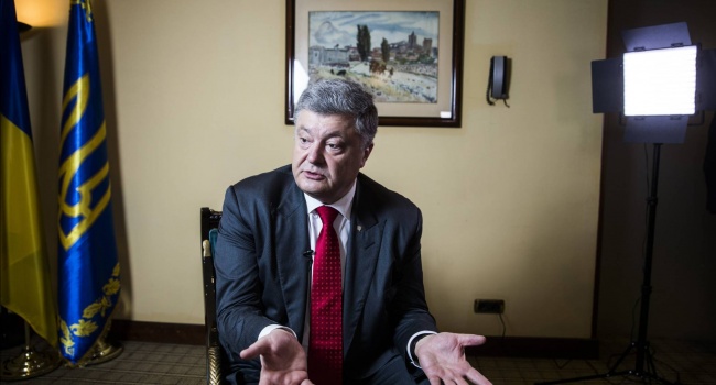 Украинский флаг будет над Крымом: мощное заявление Порошенко разозлило россиян Украинский флаг будет над Крымом: мощное заявление Порошенко разозлило россиян