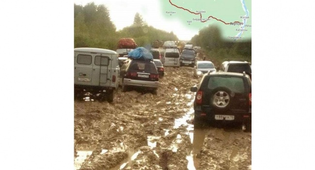«Дорогу смыло»: в сети показали последствия дождя на севере России