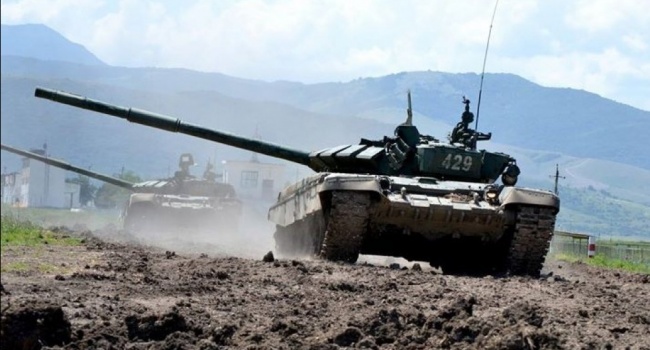 РФ в Крыму проводит учения танкистов РФ в Крыму проводит учения танкистов