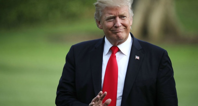 Трамп посоветовал посадить в тюрьму Клинтон и Коми Трамп посоветовал посадить в тюрьму Клинтон и Коми