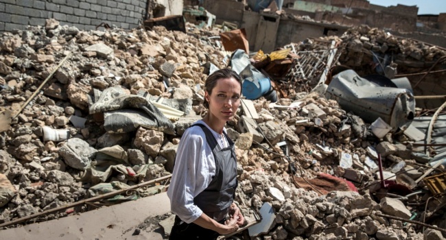 Анджелина Джоли побывала в захваченном боевиками Мосуле