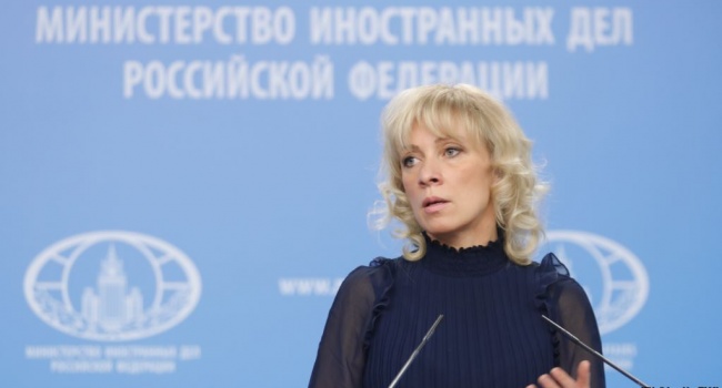 Одиозная Захарова просит США не искажать факты и прекратить выгораживать Киев Одиозная Захарова просит США не искажать факты и прекратить выгораживать Киев