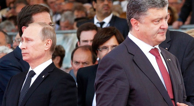 Использует, чтобы давить: эксперт указал на хитрую тактику Путина в переговорах с Порошенко 