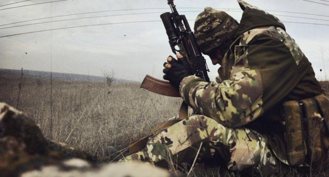 Война на Донбассе: боевики ранили 4 бойцов ВСУ Война на Донбассе: боевики ранили 4 бойцов ВСУ