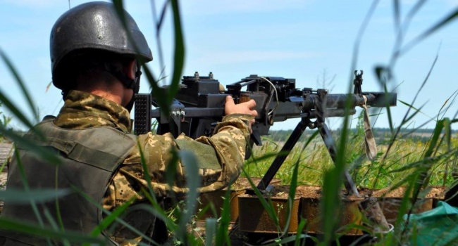 Бойцы ООС продвинулись вглубь Донбасса, отвоевав у боевиков новые земли Бойцы ООС продвинулись вглубь Донбасса, отвоевав у боевиков новые земли