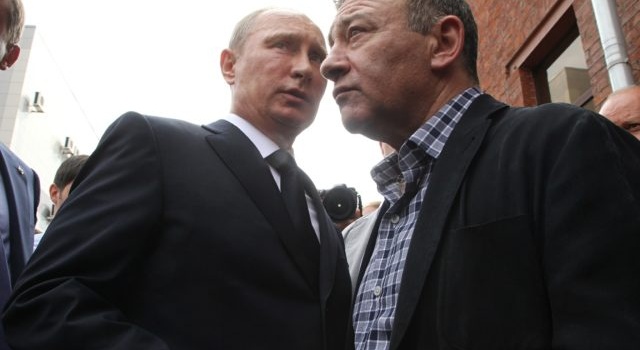 Друг Путина в авральном режиме продает свой бизнес в Украине: стали известны впечатляюще детали сделки Друг Путина в авральном режиме продает свой бизнес в Украине: стали известны впечатляюще детали сделки