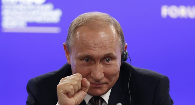 ВЦИОМ: Путин стремительно теряет рейтинг