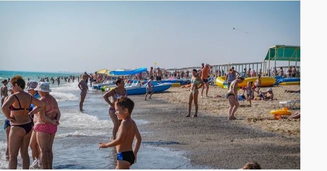 Блогер показал, сколько на самом деле туристов в Крыму Блогер показал, сколько на самом деле туристов в Крыму