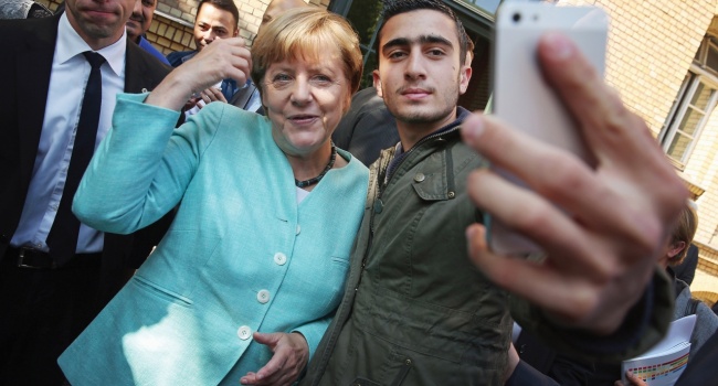 Позицию Ангелы Меркель по мигрантам поддержали 14 стран ЕС