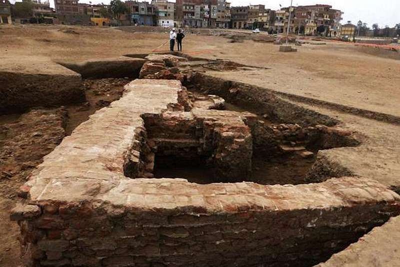 В Олександрії відкопали найбільший саркофаг в історії Єгипту