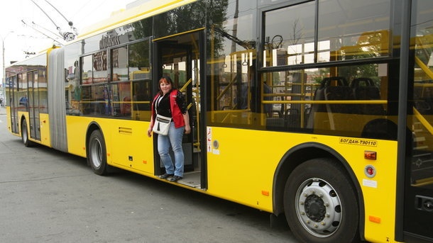 Отныне ездить в киевских маршрутках стало дешевле, чем в муниципальном транспорте 
