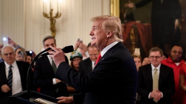 В американском Конгрессе предлагают уволить советников Трампа из-за его «дружбы» с Путиным В американском Конгрессе предлагают уволить советников Трампа из-за его «дружбы» с Путиным