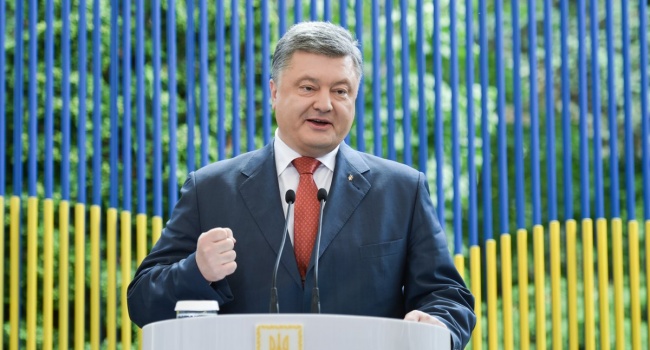 Политолог: именно при президентстве Порошенко Украина решительно встала на европейский и евроатлантический пути интеграции