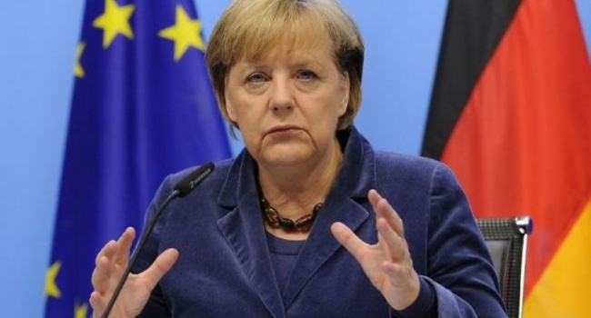 Политику Меркель опять подвергли критике: мигранты вывели из Германии и перевели за границу 18 миллиардов евро