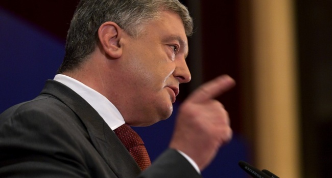 Финансист: Порошенко сегодня устроил настоящий экономический праздник