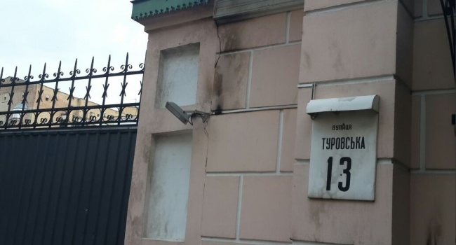 Перед скандальным эфиром Тимошенко провела многочасовую встречу с Добкиным и Грановским Перед скандальным эфиром Тимошенко провела многочасовую встречу с Добкиным и Грановским