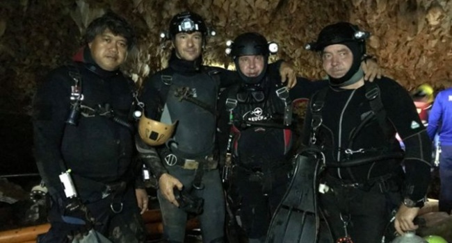 Украинские дайверы помогают спасать подростков из пещеры в Таиланде 