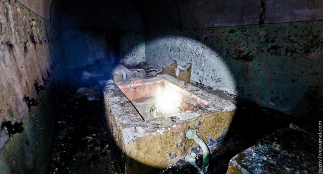 РФ начала восстанавливать военную базу в Крыму