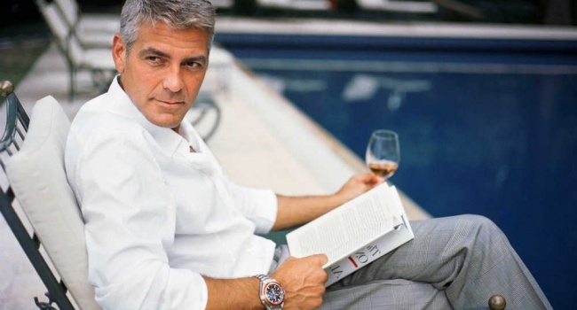 Джорджа Клуни сбила машина: актера увезли на скорой помощи