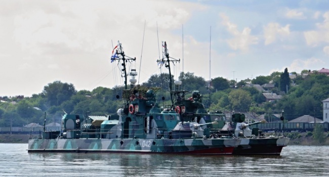 Вторжение ФСБ РФ в Азовское Море: Порошенко и Полтораку выставили срочное требование