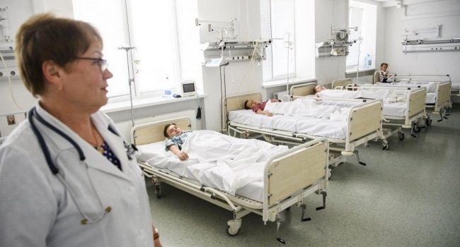 Массовое отравление отдыхающих в Яремче: 11 детей попали в больницу