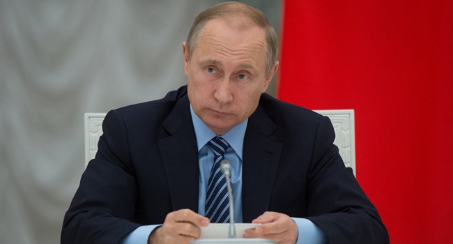 Путин – это зло: в Таллине провели митинг в поддержку Сенцова Путин – это зло: в Таллине провели митинг в поддержку Сенцова
