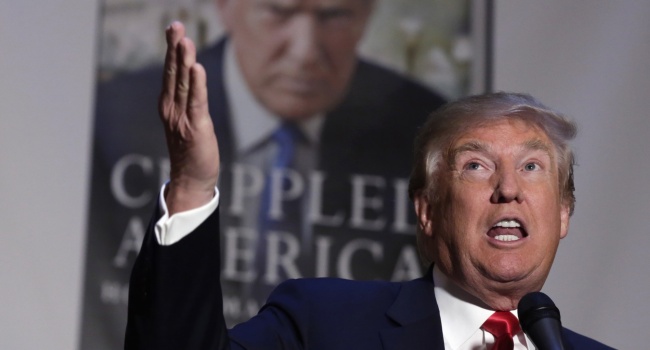 В Лондоне запустили в небо «Малыша Трампа» В Лондоне запустили в небо «Малыша Трампа»